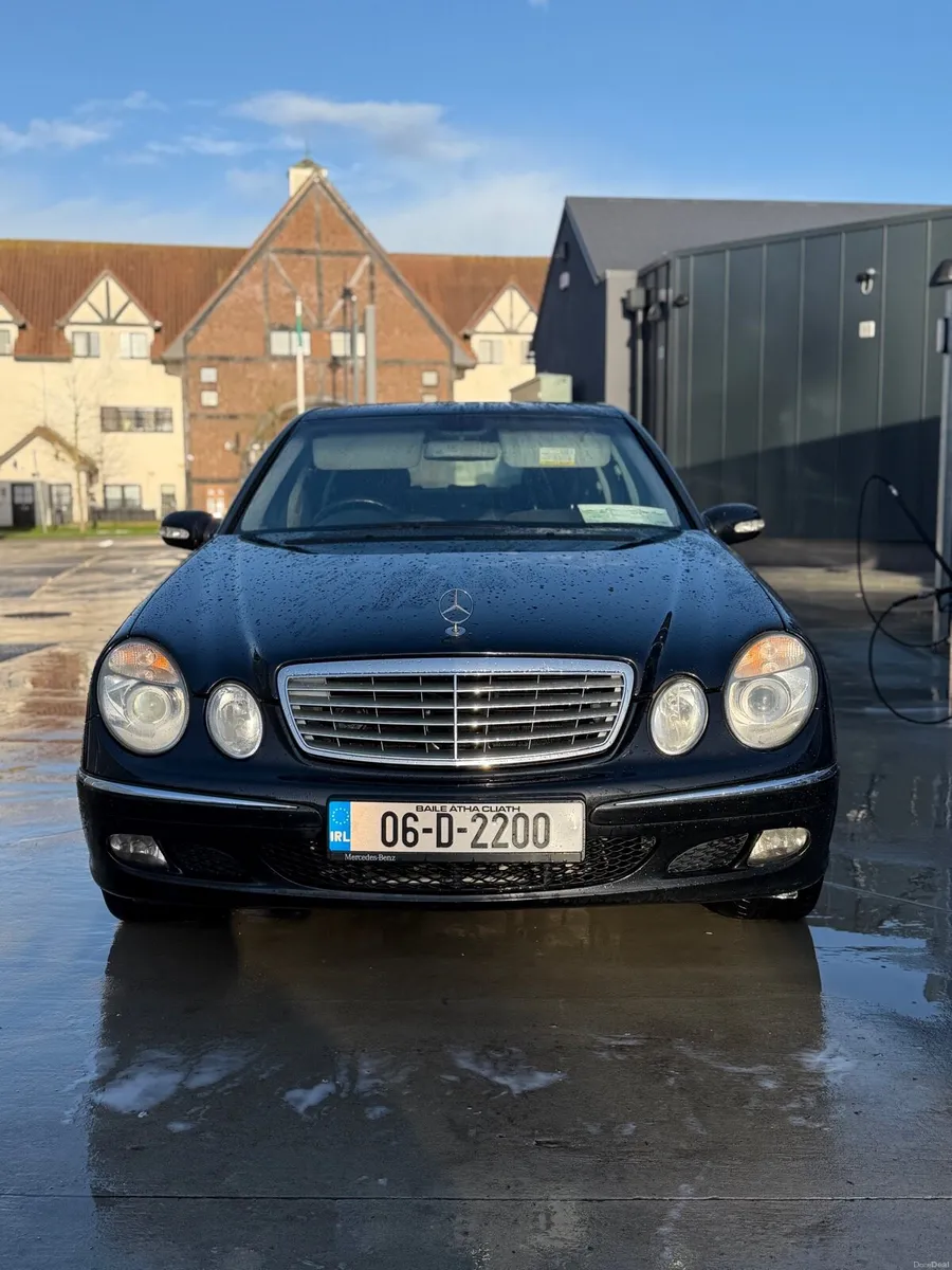 Mercedes-Benz E280 Limousine NCT&TAX - Image 1