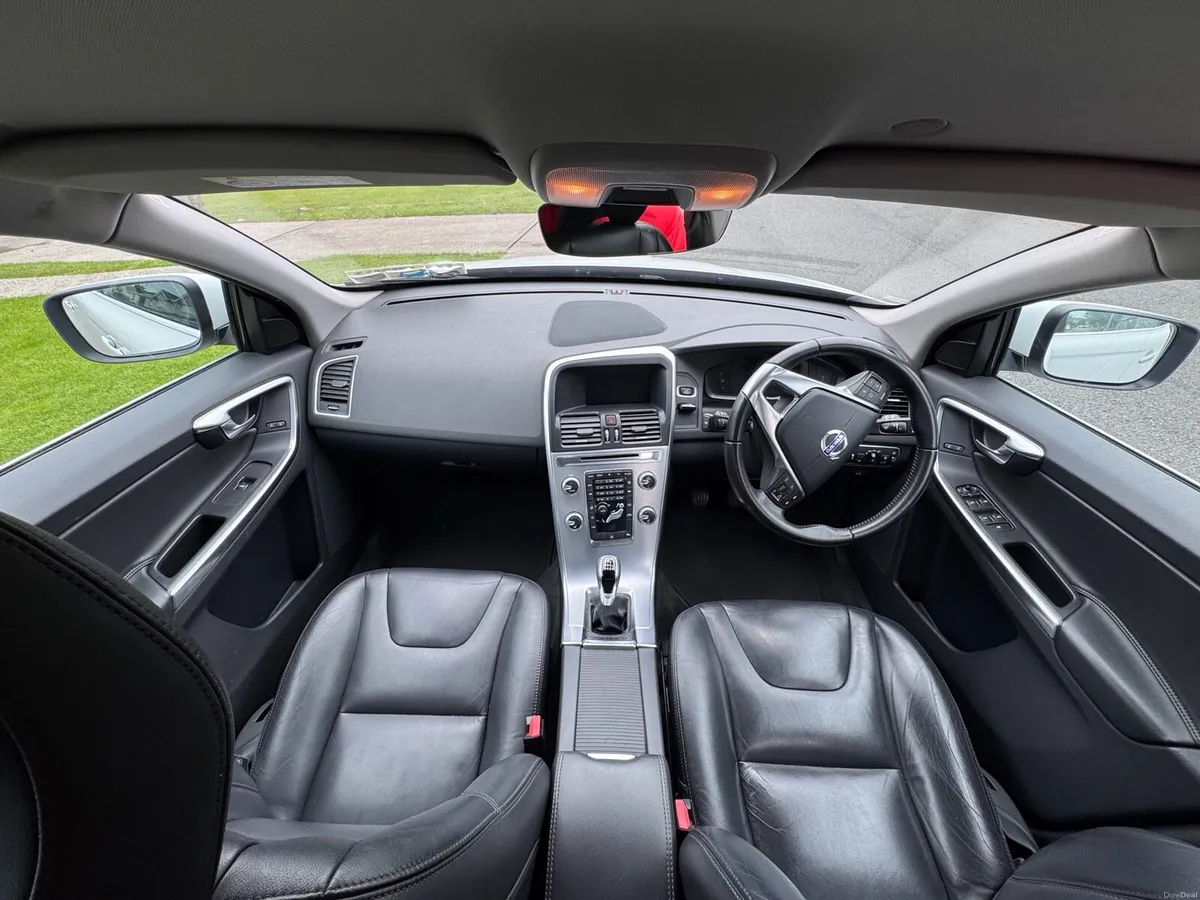 Volvo XC60 - Image 3