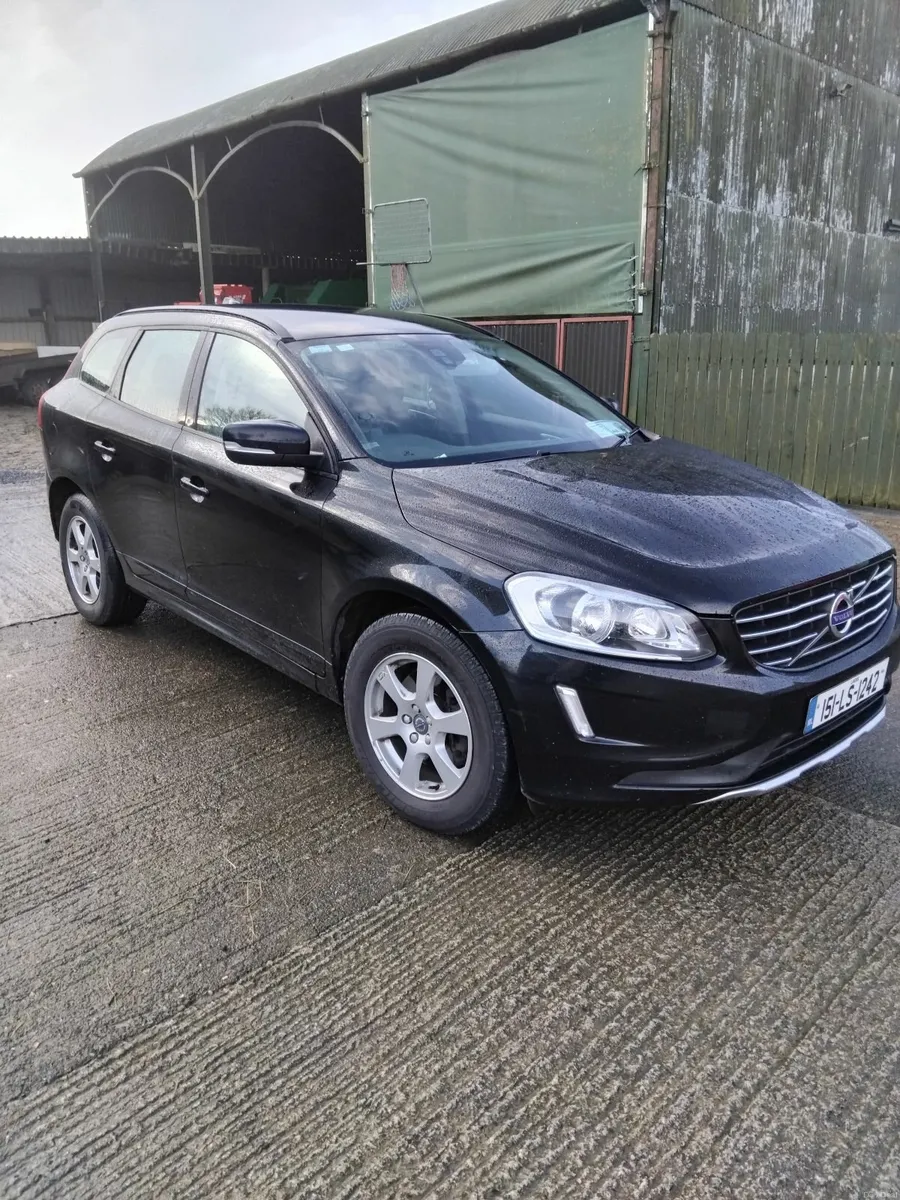 151 Volvo XC60 4wd - Image 1