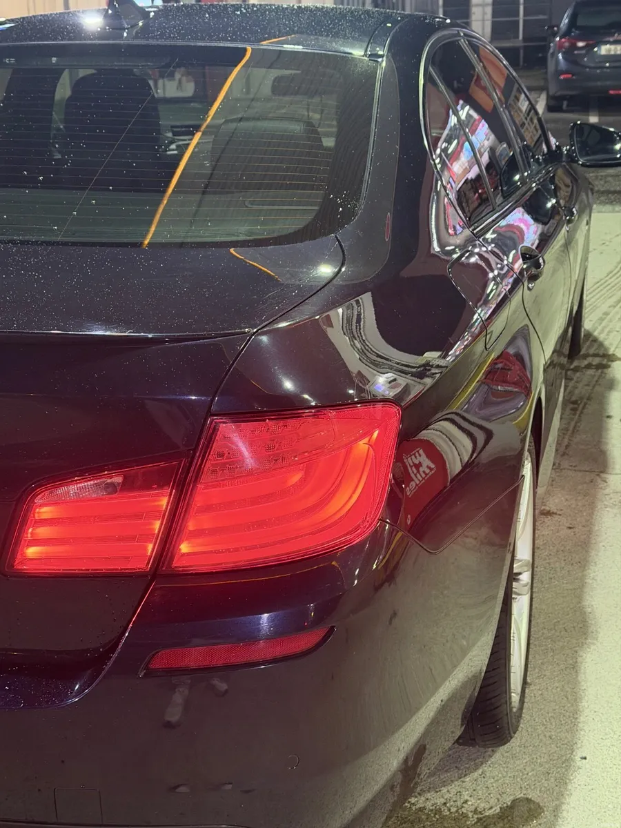 BMW 5-Series 2012 - Image 2
