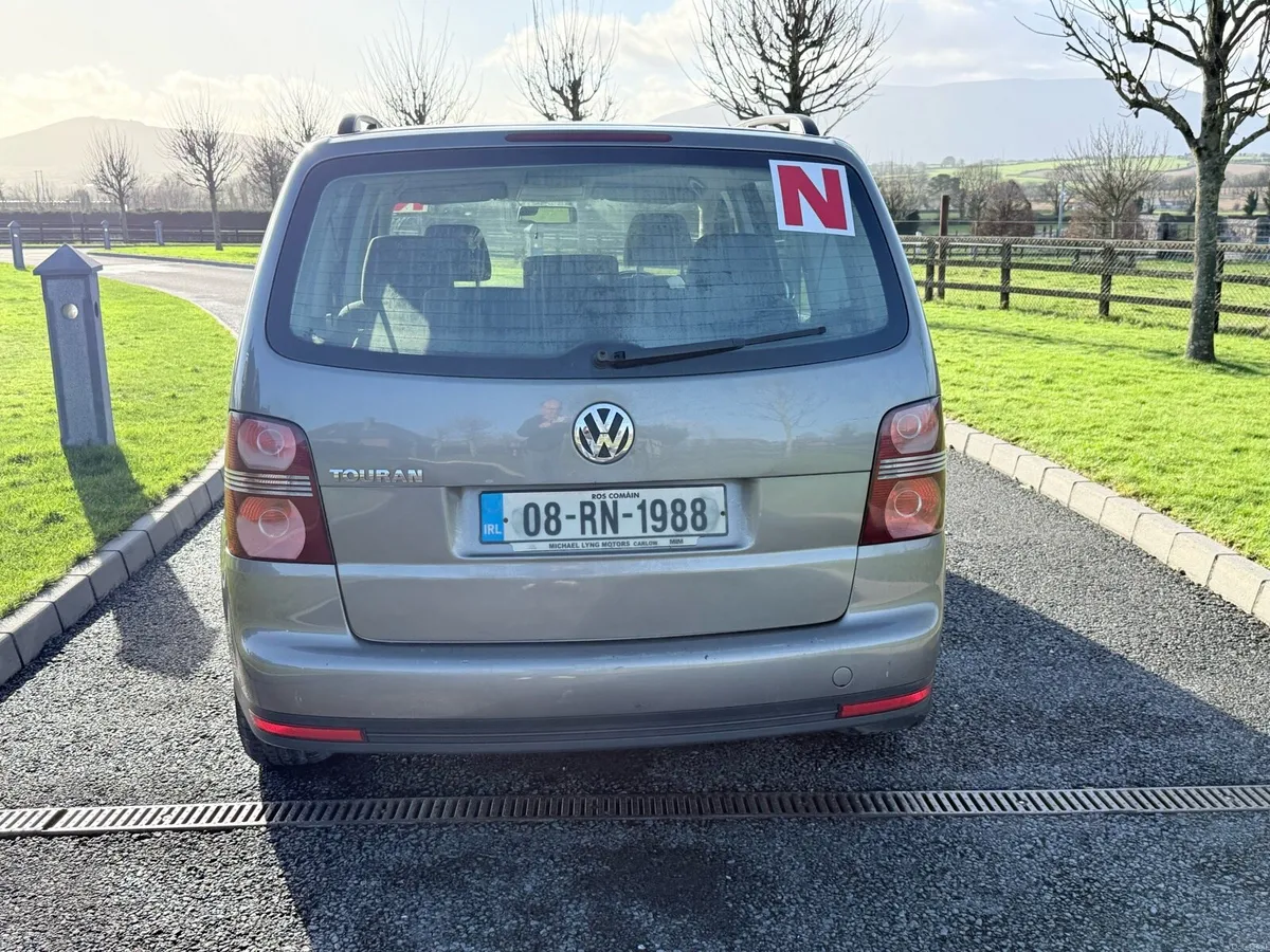 Touran 1.6 petrol 2008 - Image 4
