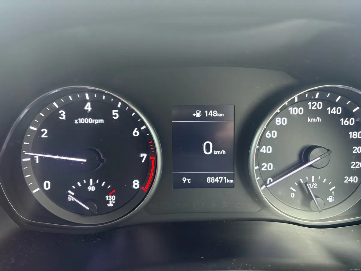 181 Hyundai i30 TGDI Fastback - Image 2