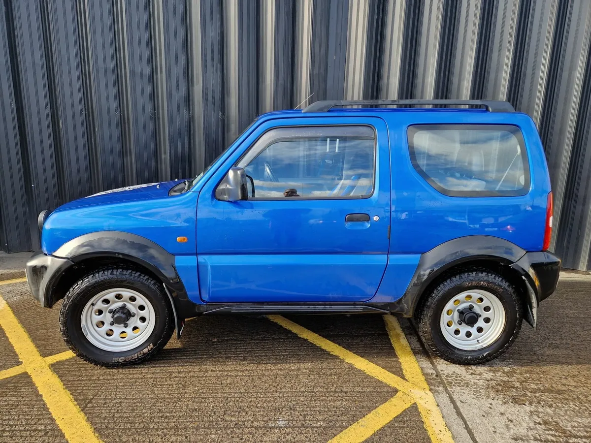 Suzuki Jimny 2000 - Image 2