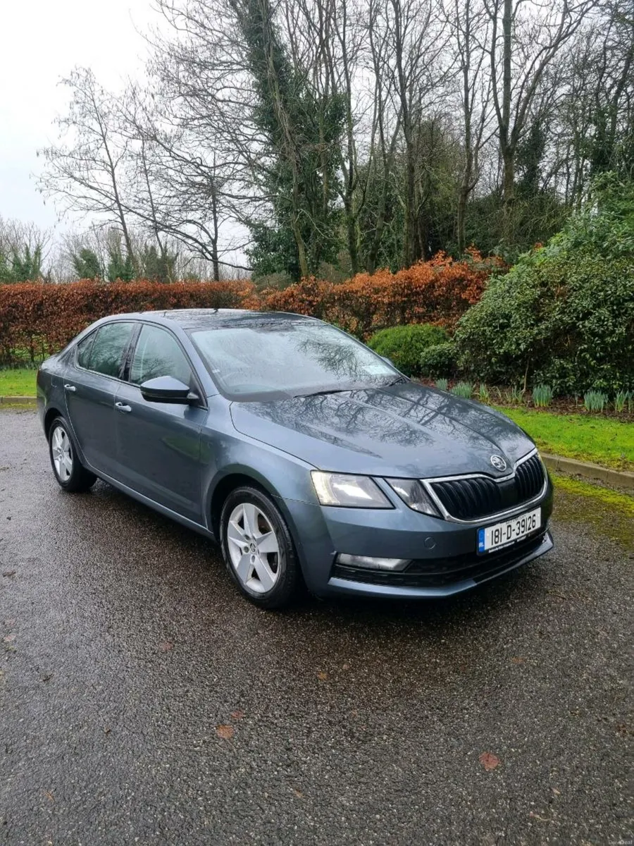 SKODA OCTAVIA - Image 1
