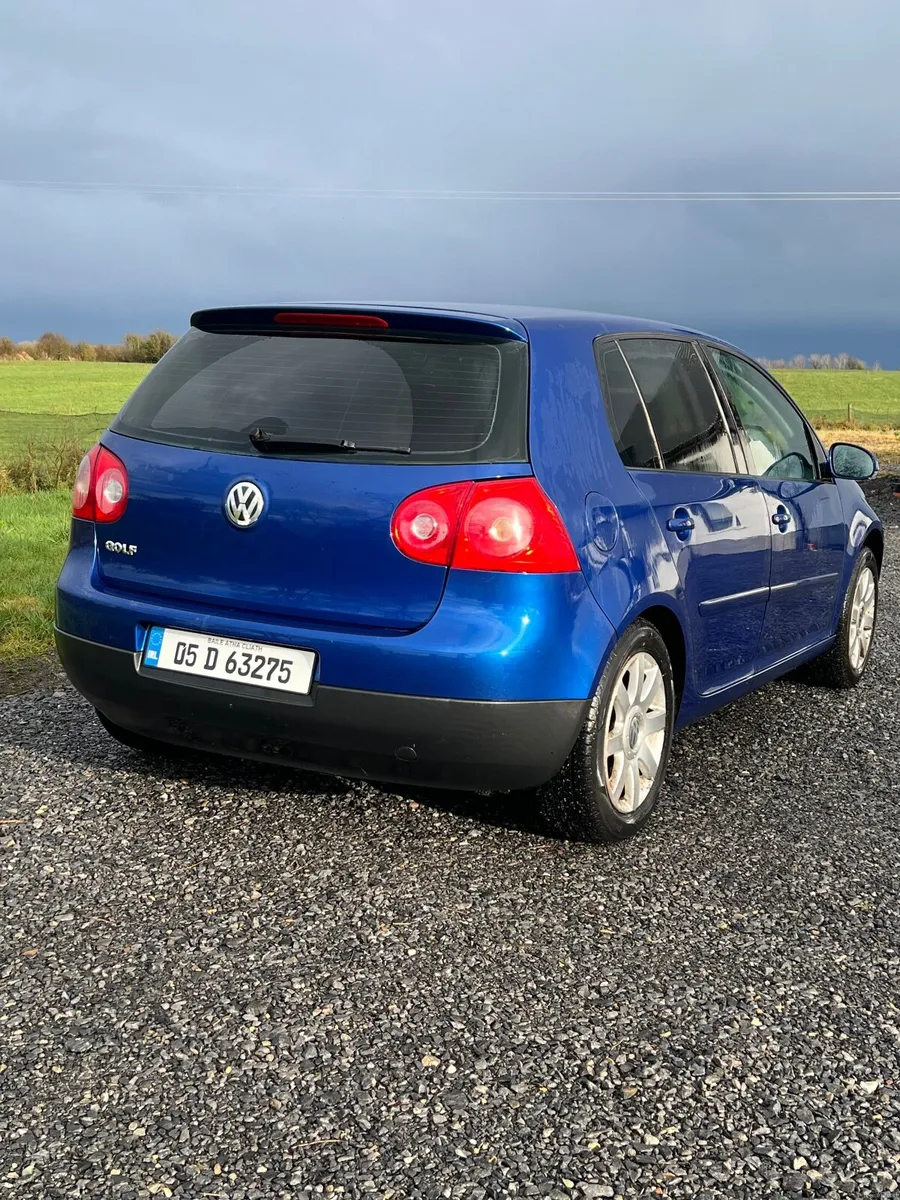 Volkswagen Golf 2005 - Image 1