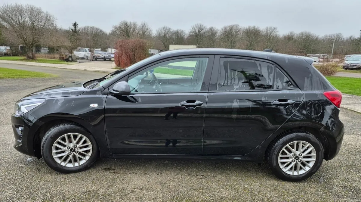 Kia Rio 2023 - Image 2