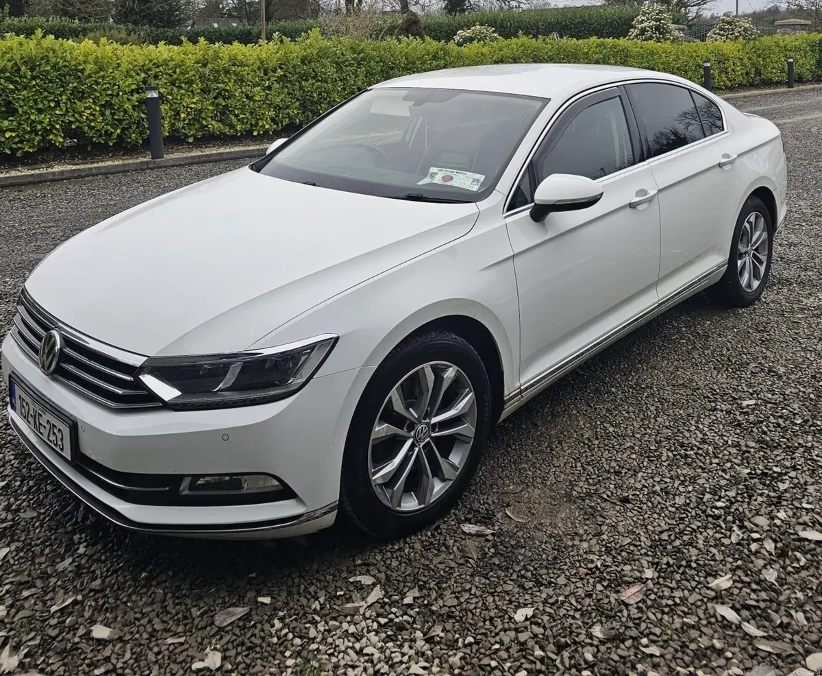 Volkswagen Passat - Image 1