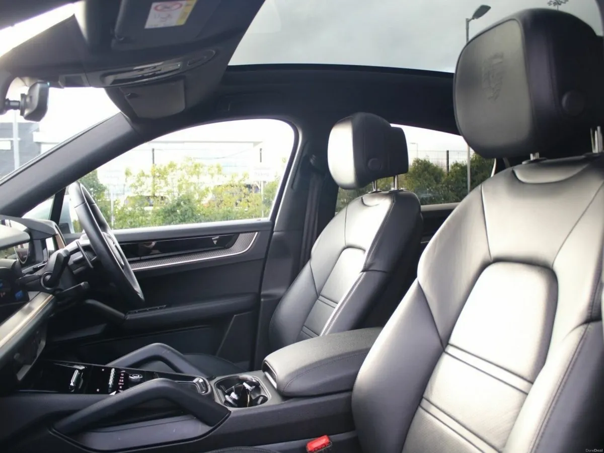 Porsche Cayenne E-Hybrid Coupe - Image 5