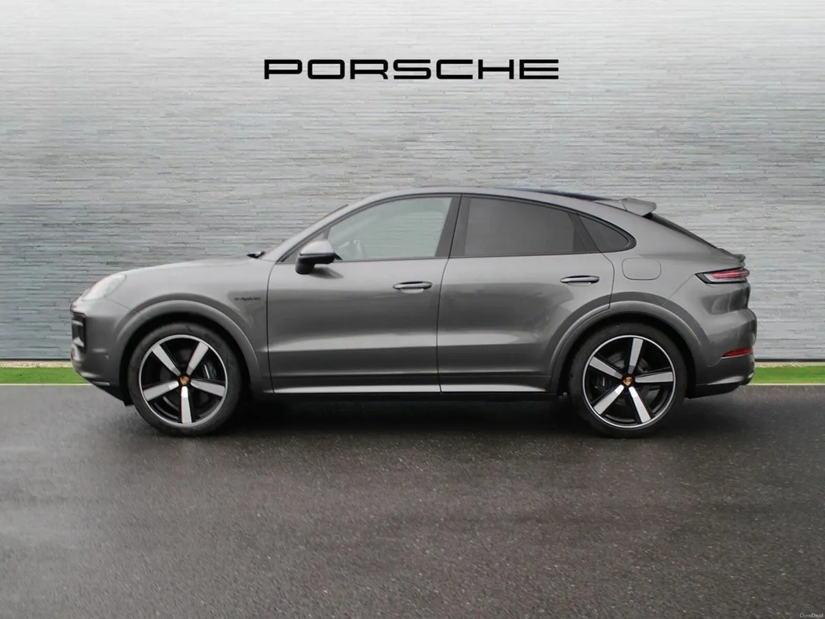 Porsche Cayenne E-Hybrid Coupe - Image 3
