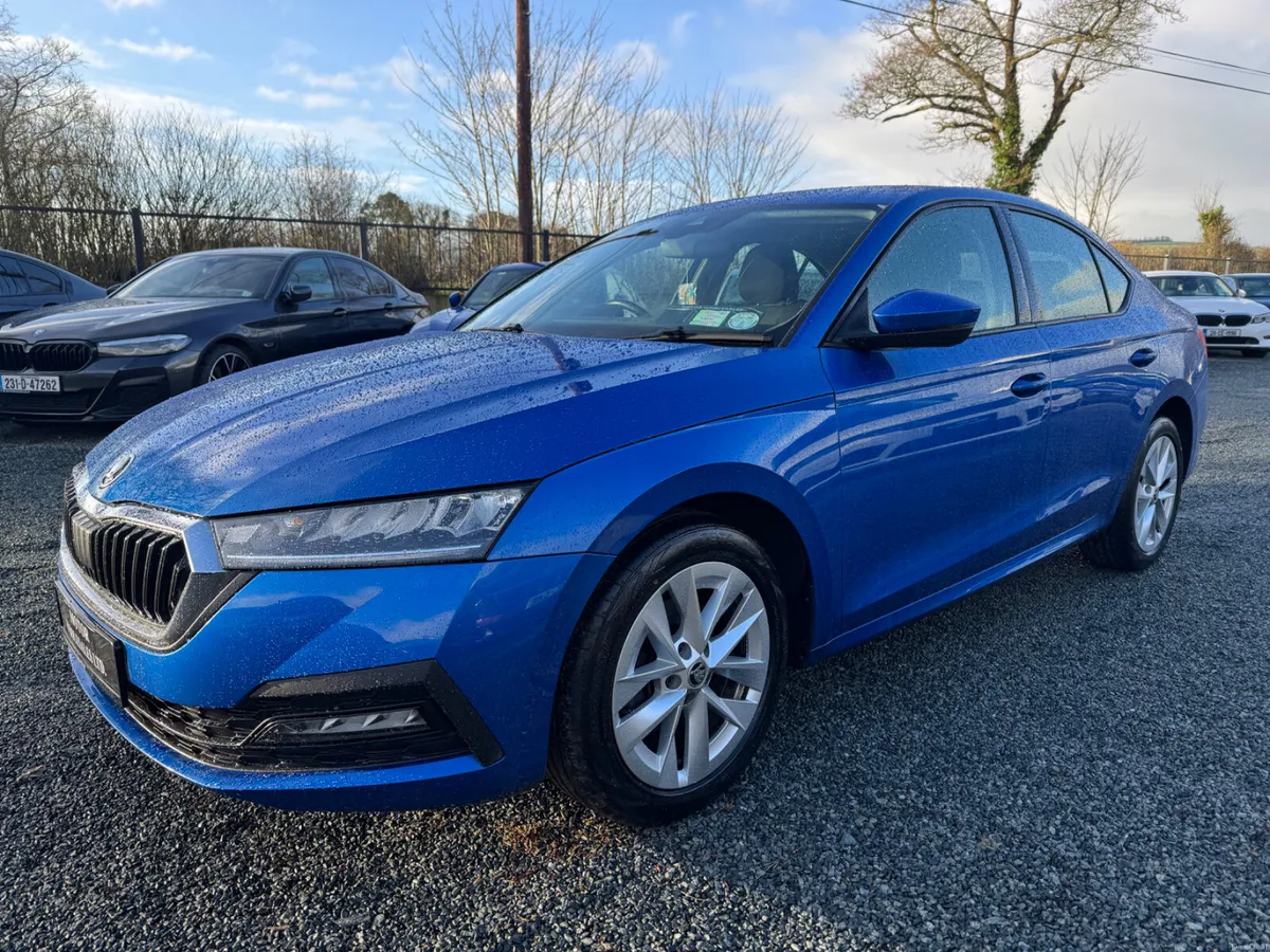 Skoda Octavia 2021 2.0 TDI 115 BHP RS BLUE - Image 3