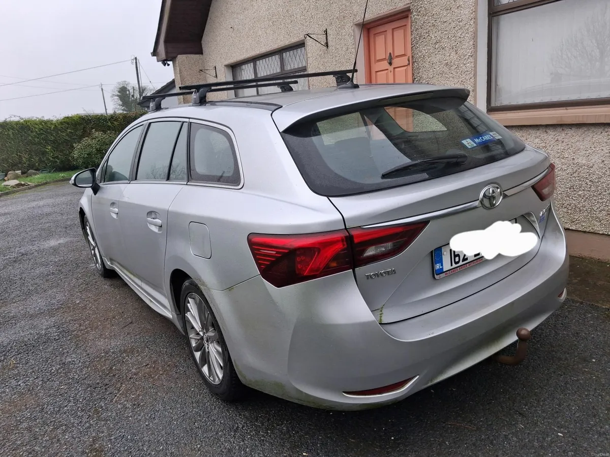 Toyota Avensis 2016 - Image 1
