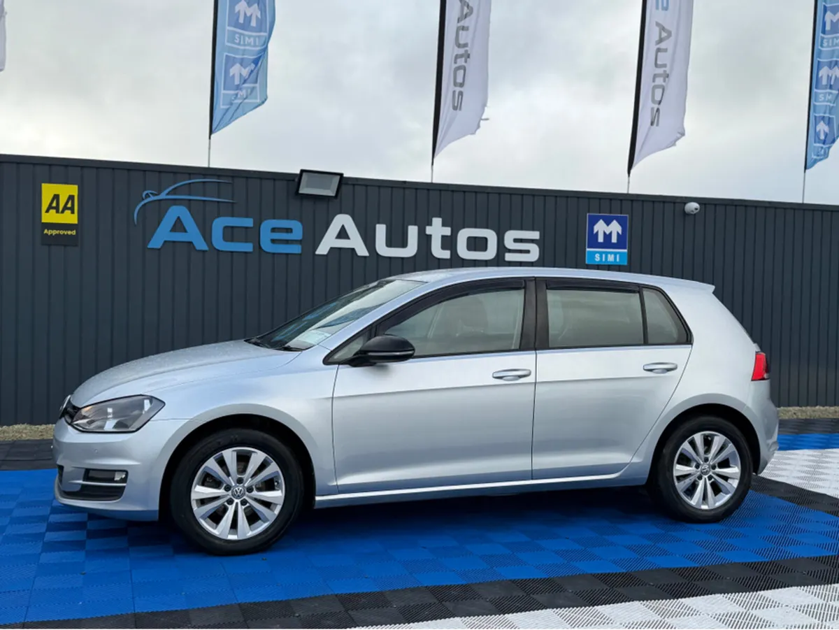 Volkswagen Golf COMFORT - 1.2 PETROL - MANUAL - 12 - Image 3