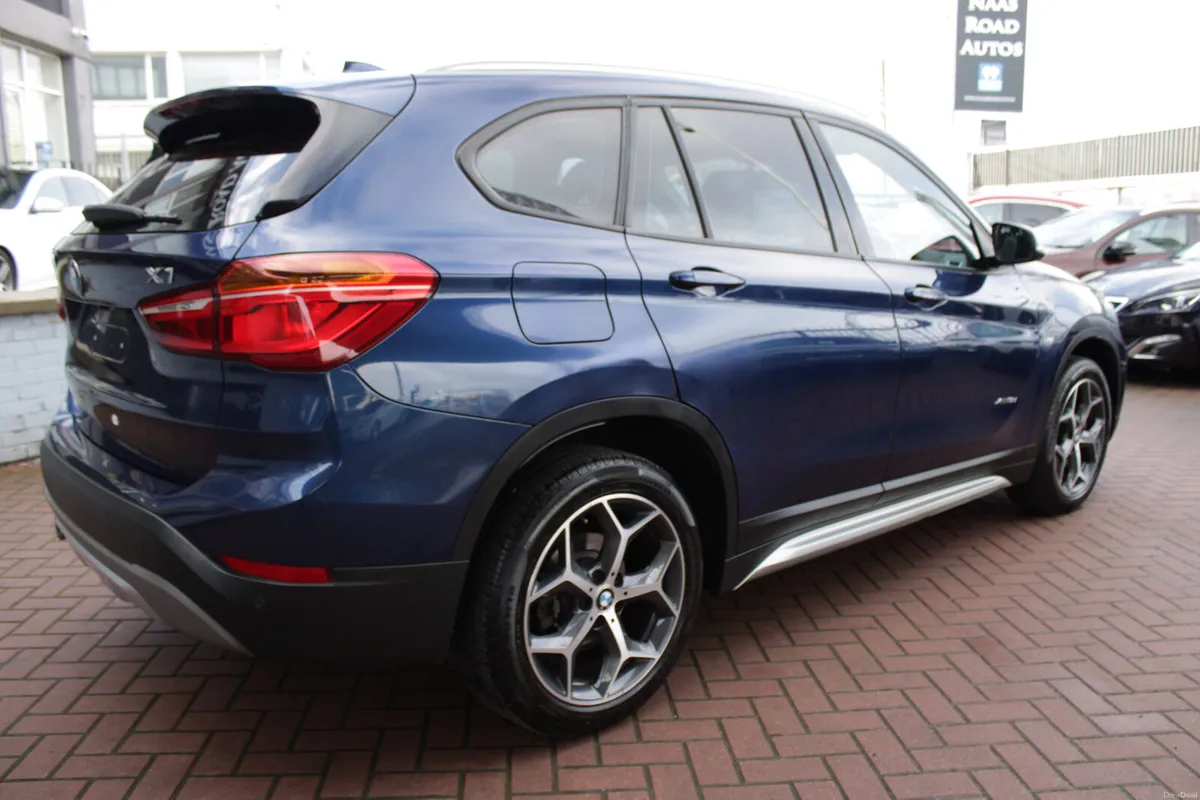 BMW X1 BLUE - Image 4