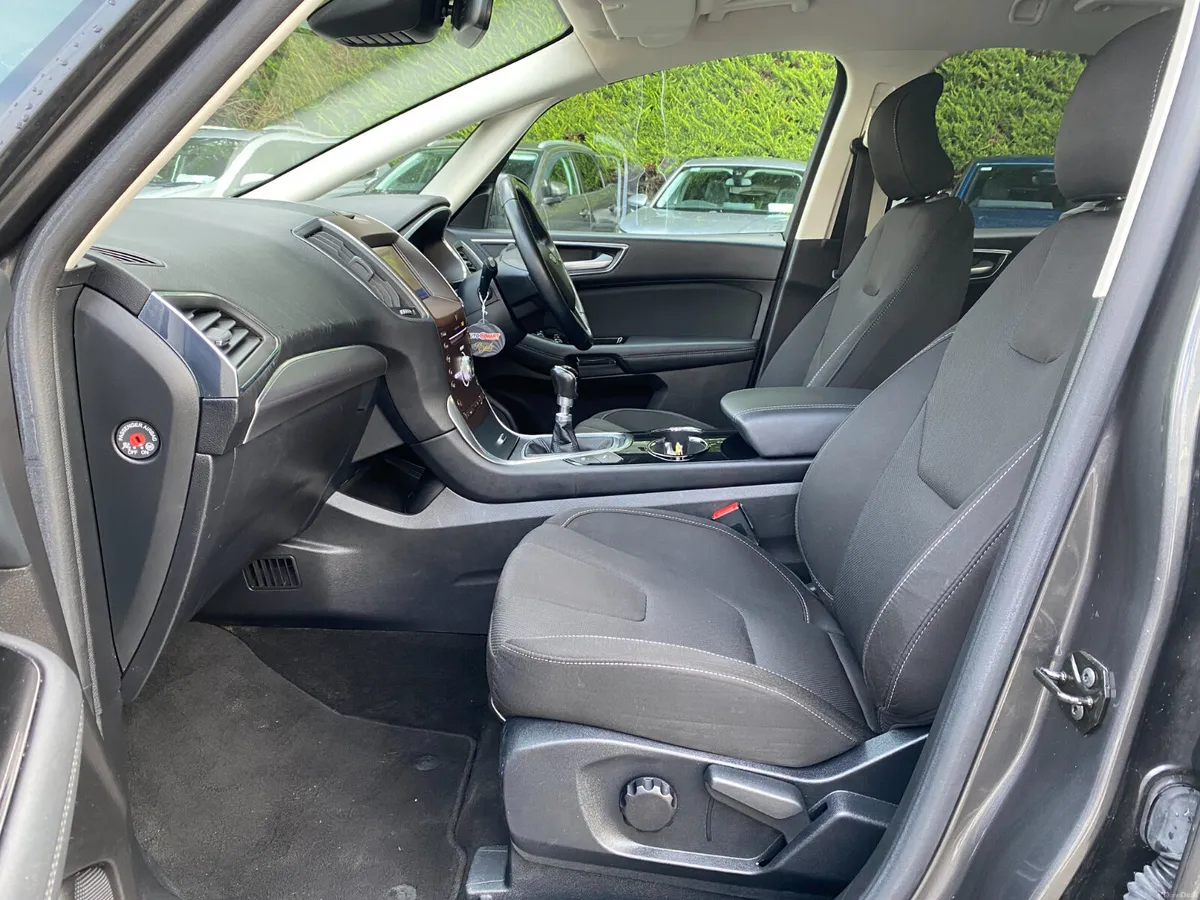 Ford S-Max 2.0L Ford EcoBlue 150PS Titanium - Image 4