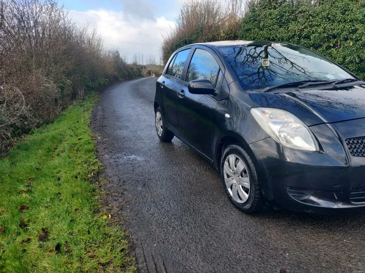 Toyota Yaris - Image 2