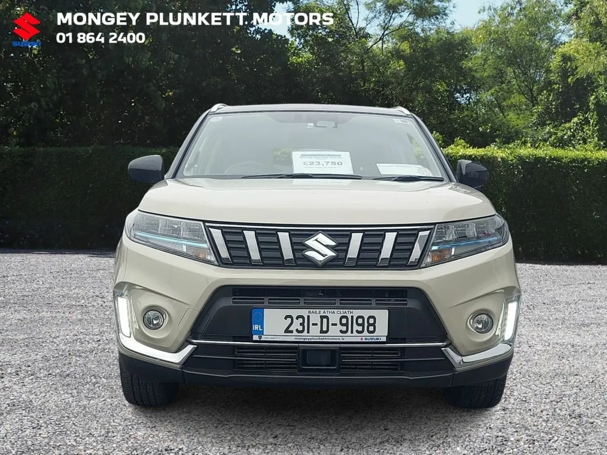 Suzuki Vitara SZT HYBRID 1.4 MAN - Image 2