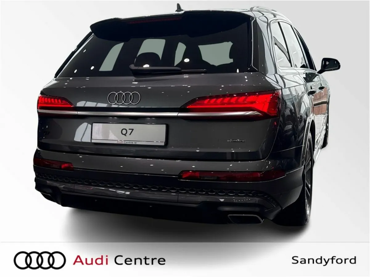 Audi Q7 55 TFSIE Q S LINE 290KW - Image 4