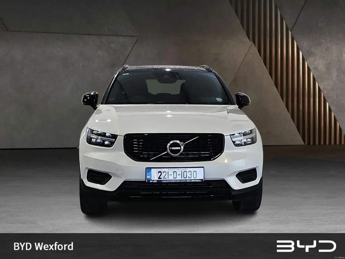 Volvo XC40 PHEV T4 (197hp) R-Design FWD - Image 2