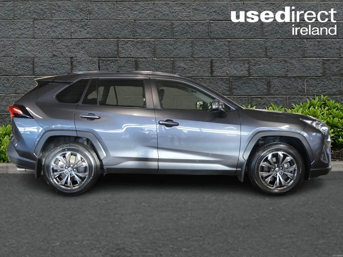 Toyota RAV4 2.5 Hybrid Sol 2WD - Image 3