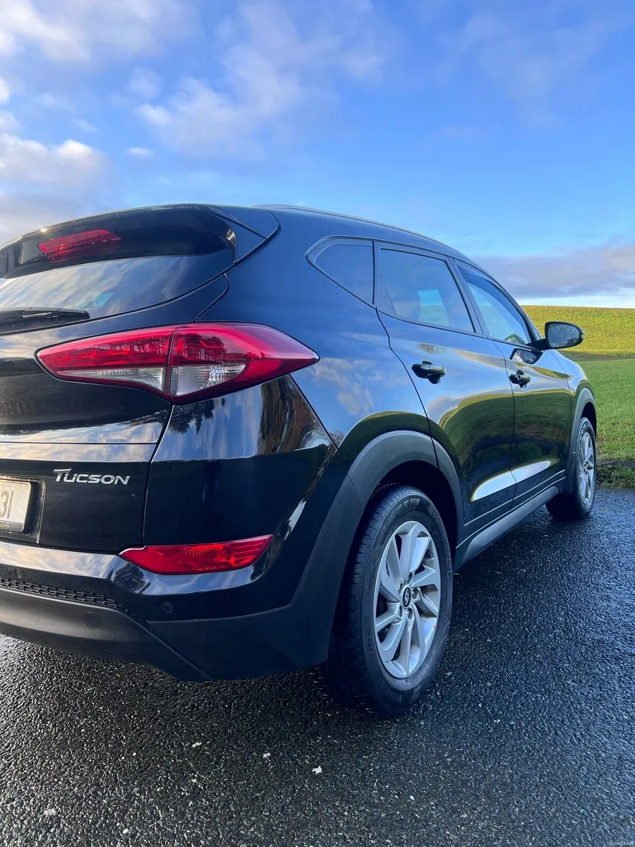 172 Hyundai Tuscon Executive | 97K KM High Spec - Image 4