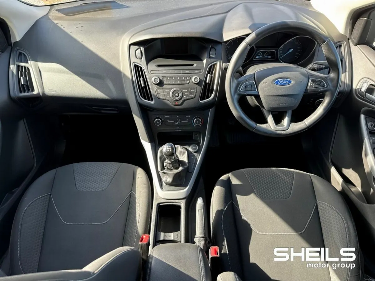 Ford Focus 1.0 Ecoboost Turbo 100PS Zetec - Image 3