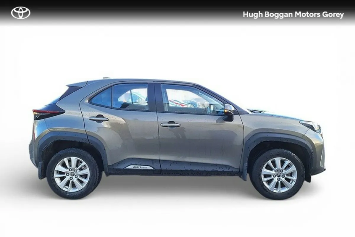 Toyota Yaris Cross LUNA 4DR AUTO - Image 3