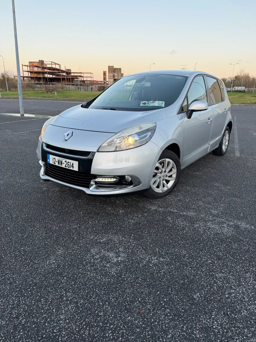 Renault Scenic 2012 - Image 1