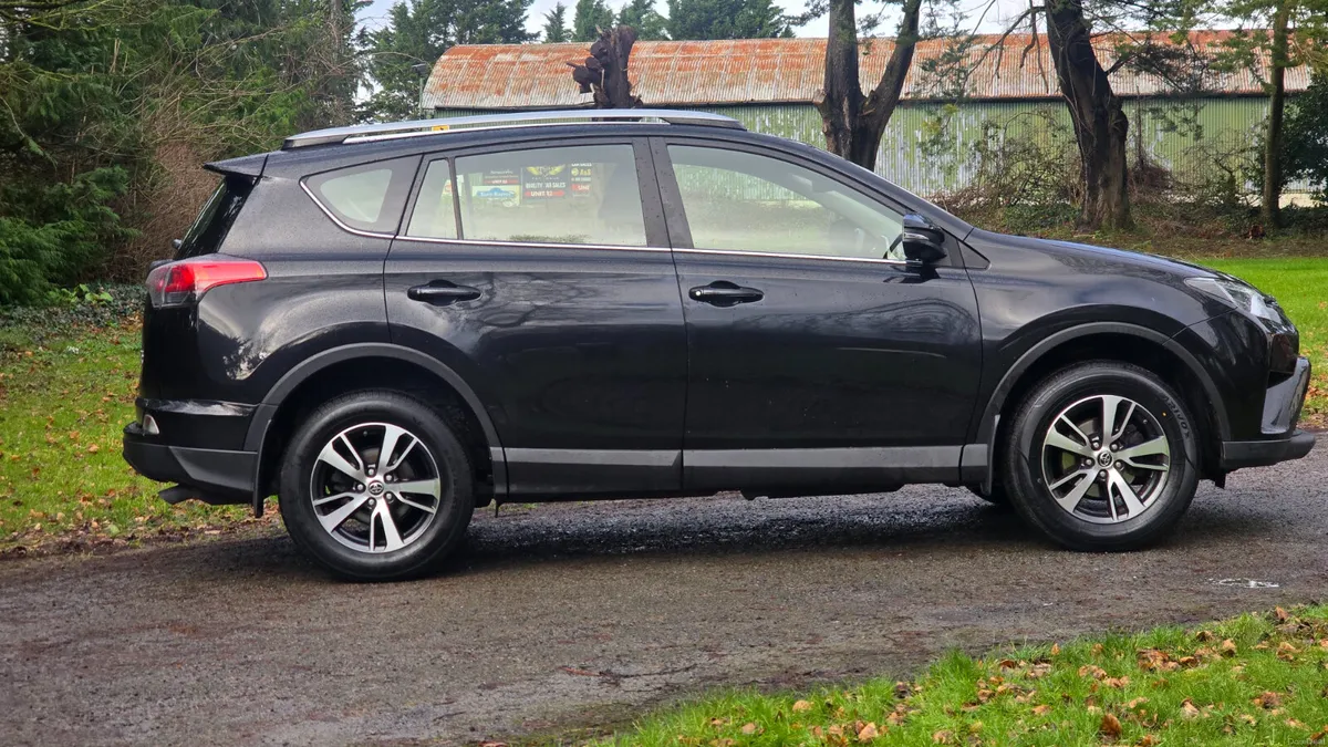 2016 Toyota RAV4 2.0 D4D Luna - Image 4