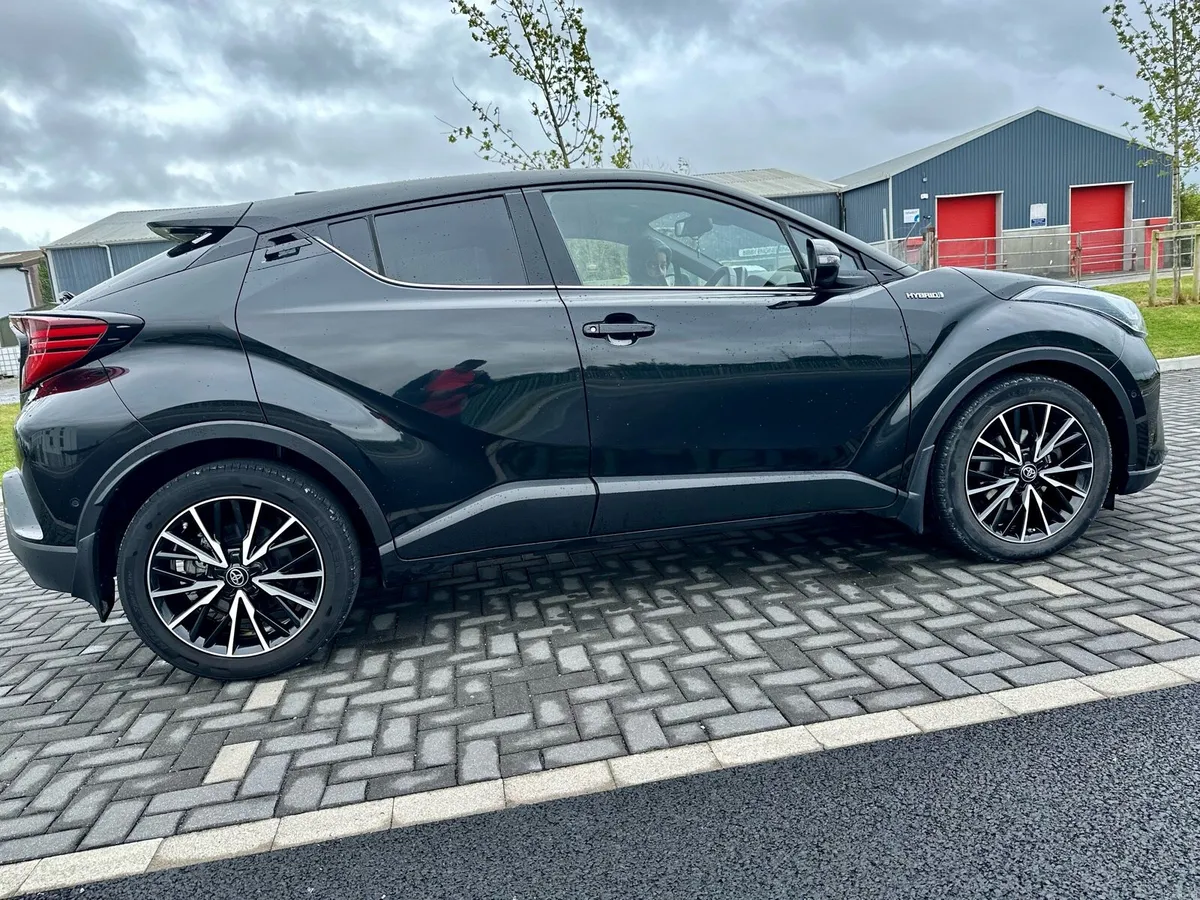 Toyota CHR SOL - Image 2