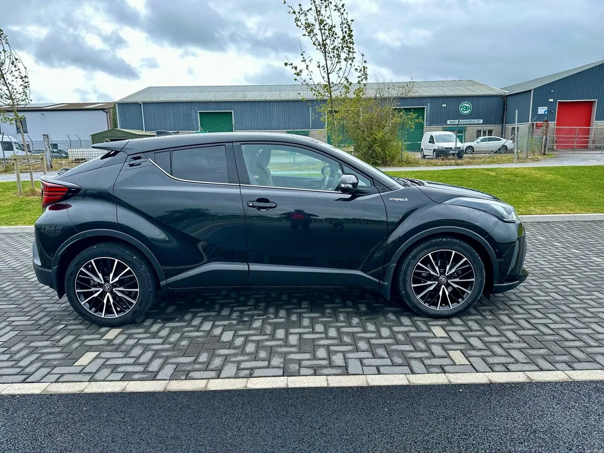 Toyota CHR SOL - Image 4