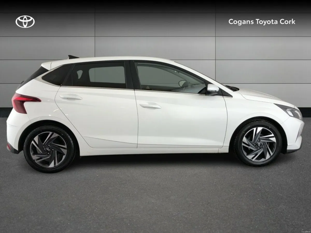 Hyundai i20 DELUXE PLUS 5DR - Image 3