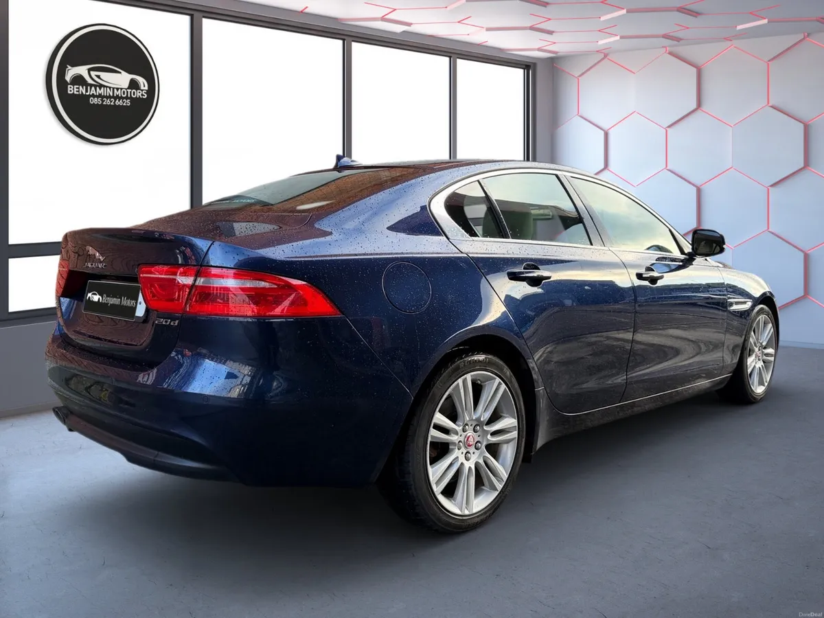 Jaguar Xe 2015 Automatic Low Miles Good specs - Image 4