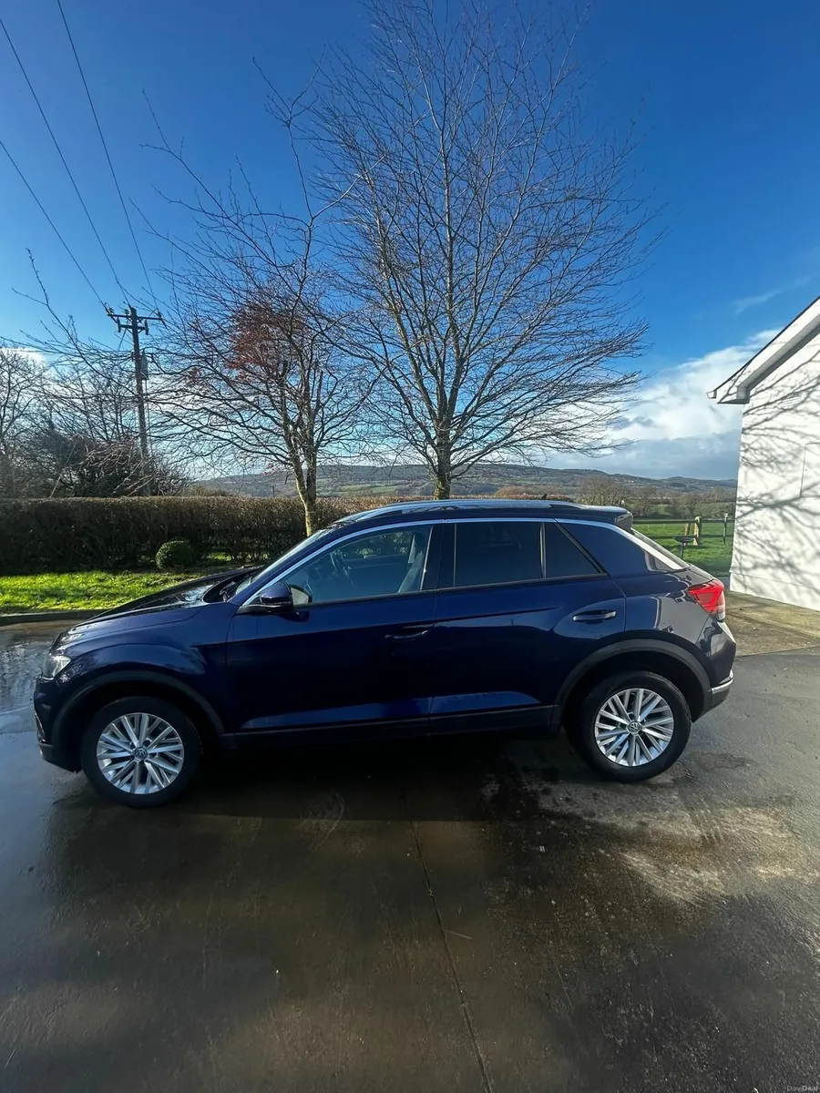 Volkswagen T-Roc 2019 - Image 1