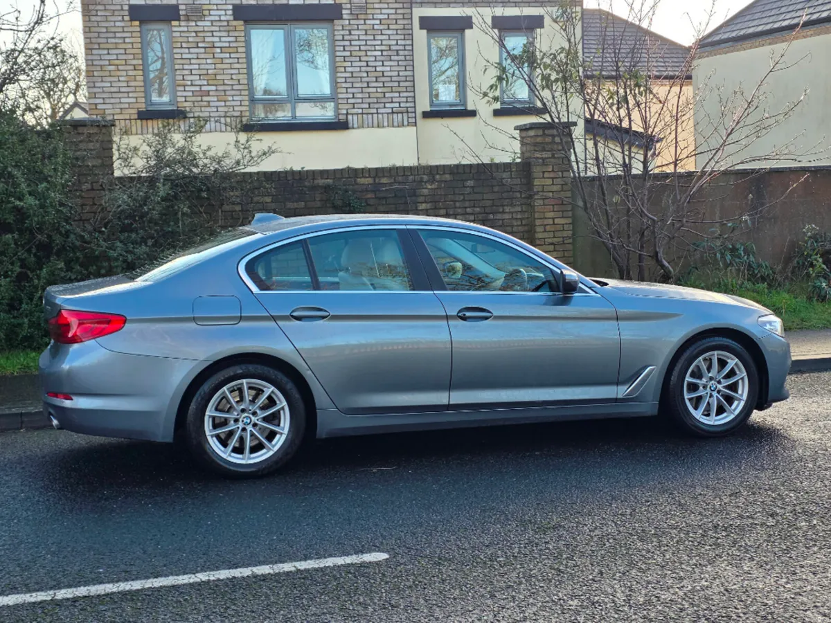BMW 5-Series 520D SE JF32 4DR Auto - Image 2