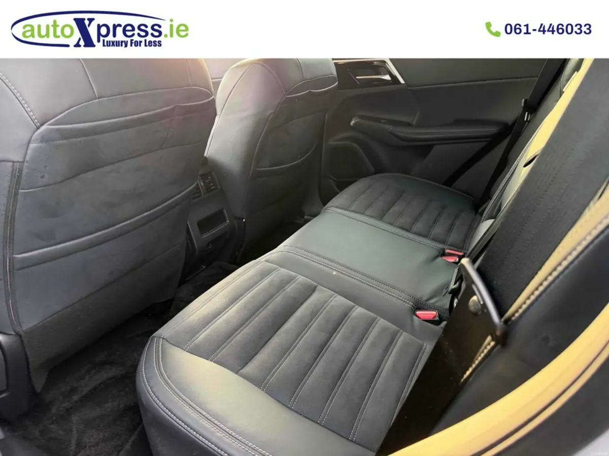 Mitsubishi Outlander PHEV 4WD G, Automatic, Revers - Image 2