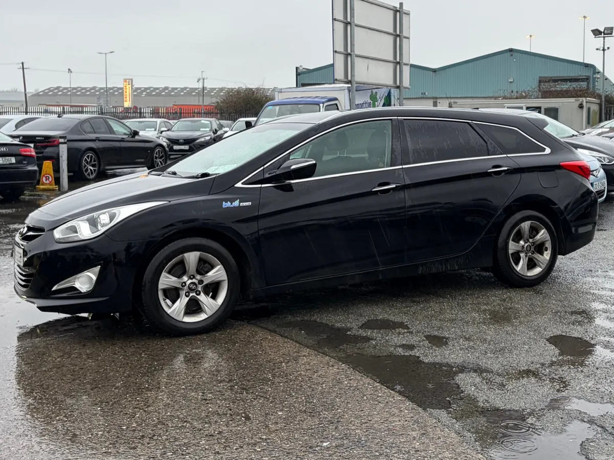 2015 Hyundai i40 1.7D Estate Nct 06/26 Tax 10/26 - Image 3