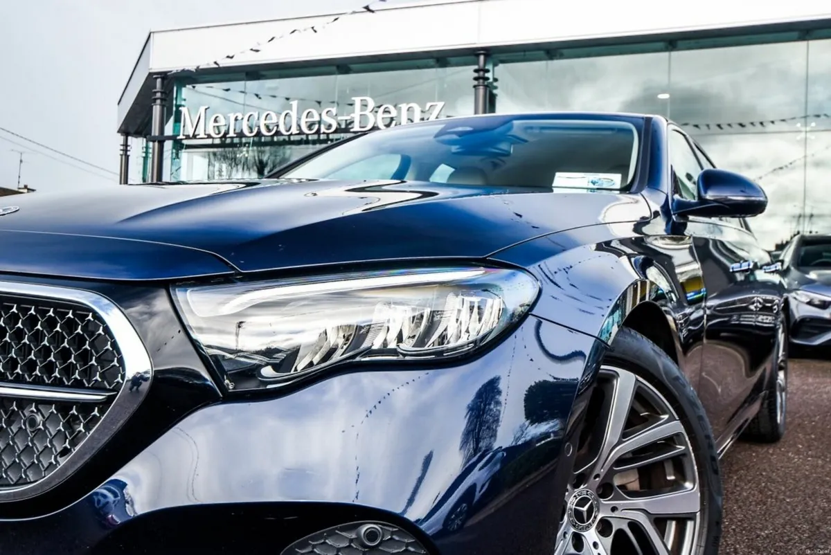Mercedes-Benz E-Class E220d Avantgarde Plus - Image 5