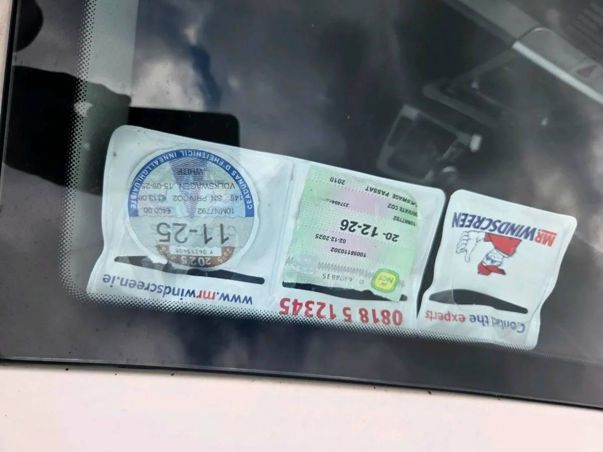 2010  VOLKSWAGEN PASSAT CC STUNNING - Image 4