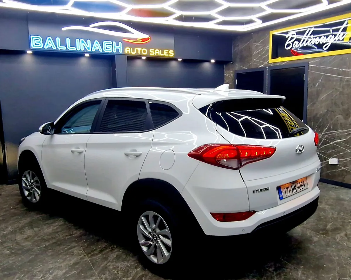 HYUNDAI TUCSON 2017 DIESEL - Image 3