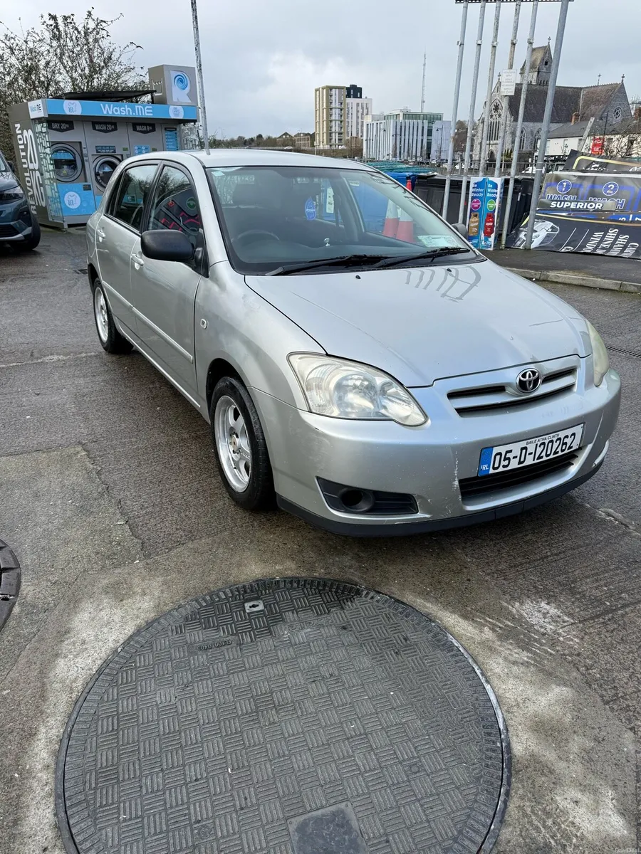 2005 Toyota Corolla - Image 1