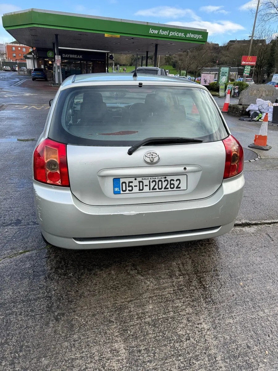 2005 Toyota Corolla - Image 3