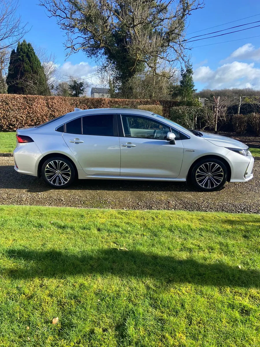 221 Toyota Corolla Luna sport. Only 24500 euro - Image 3