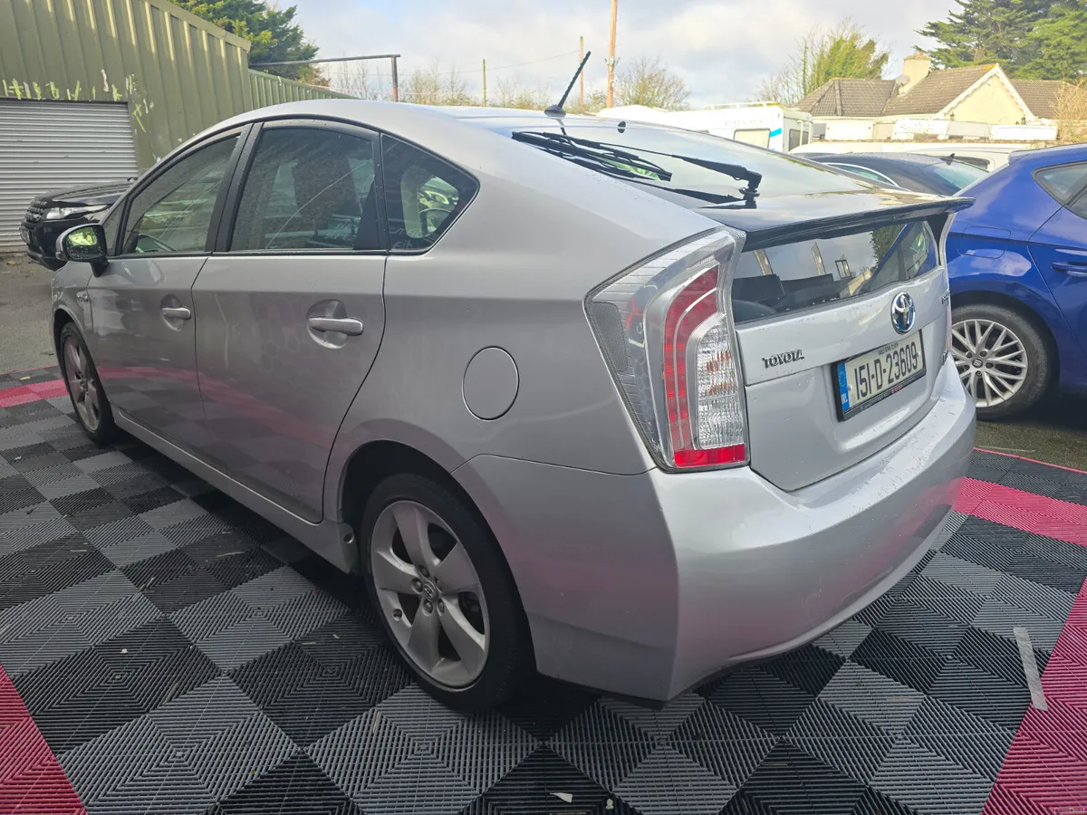 2015 TOYOTA PRIUS LOW KMS 52K - Image 4