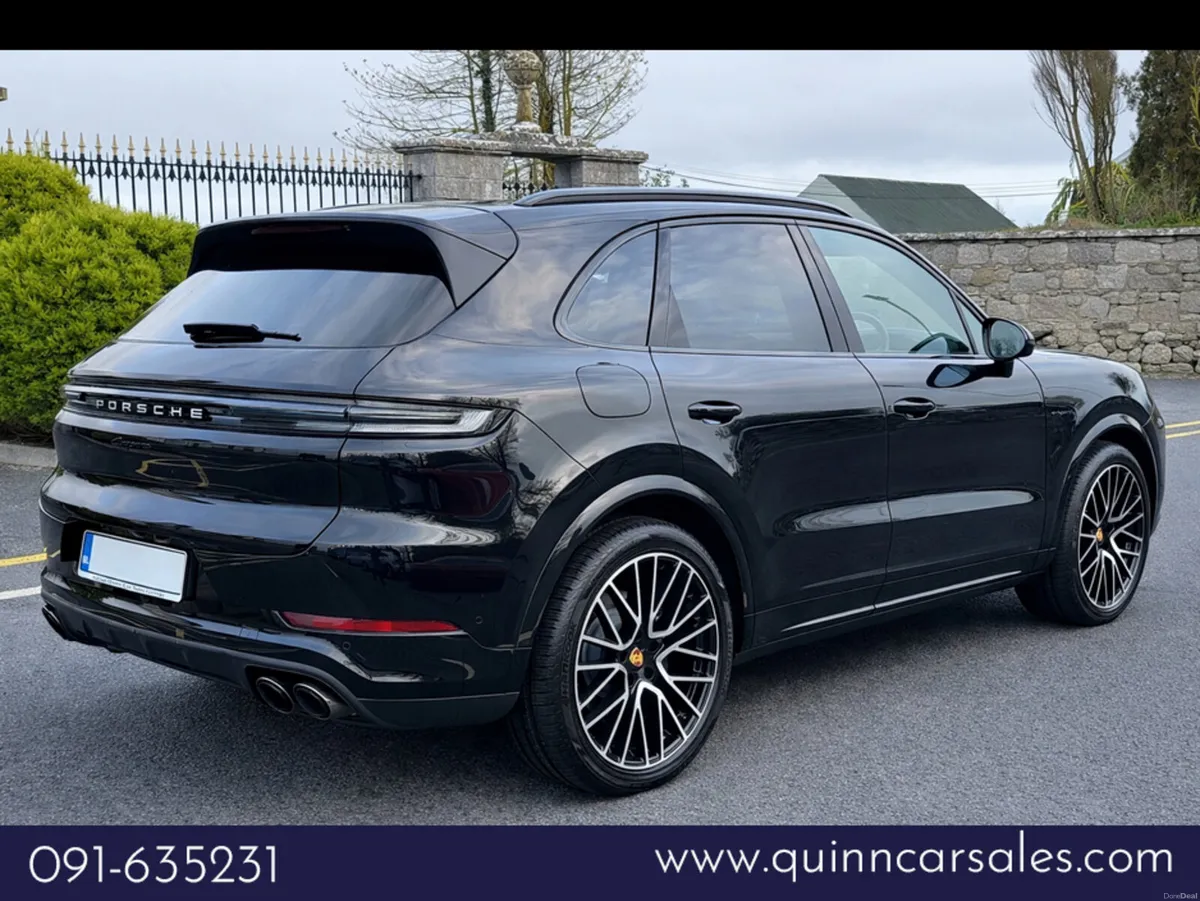 Porsche Cayenne 3.0 V6 E-HYBRID AUTO==HUGE SPEC==C - Image 3