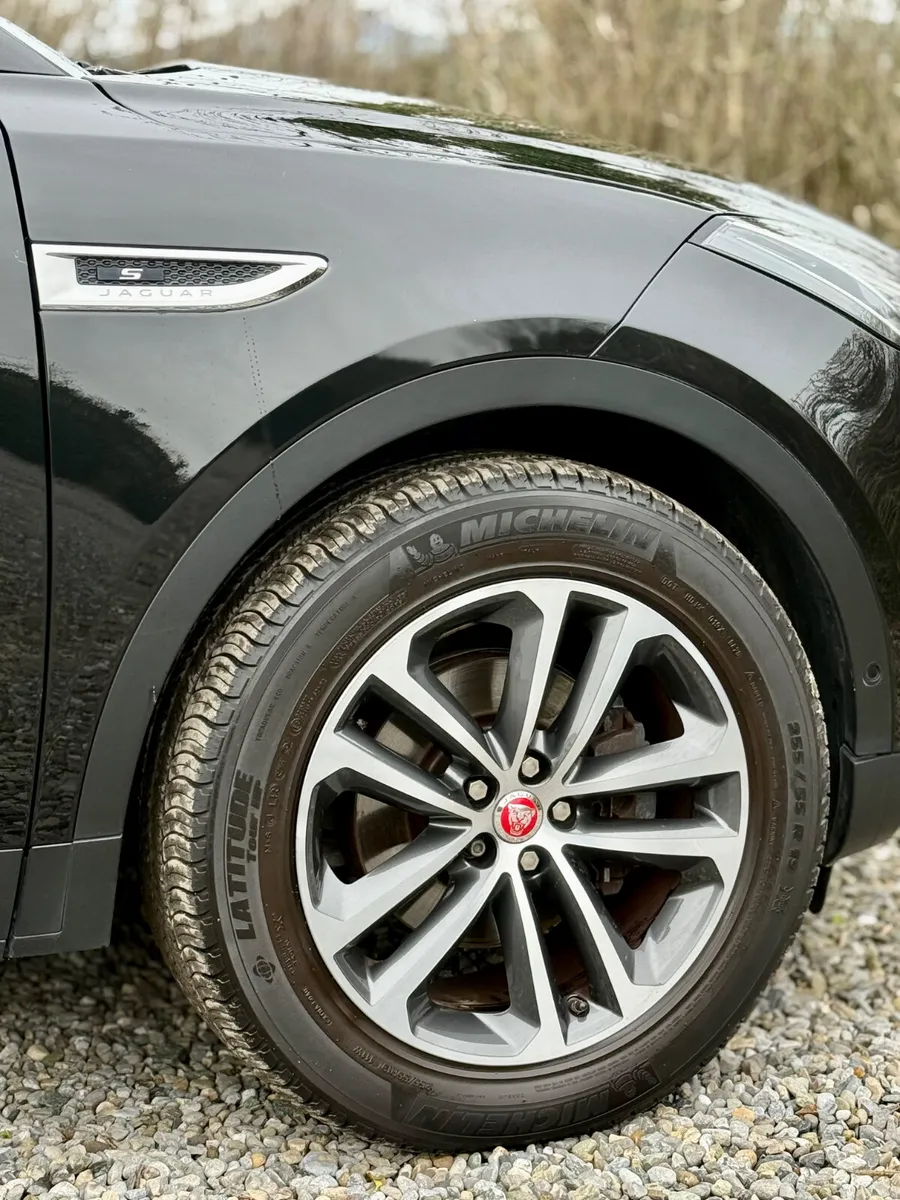 2019 Jaguar E Pace 2.0D I4 150 PS AWD Auto S - Image 6