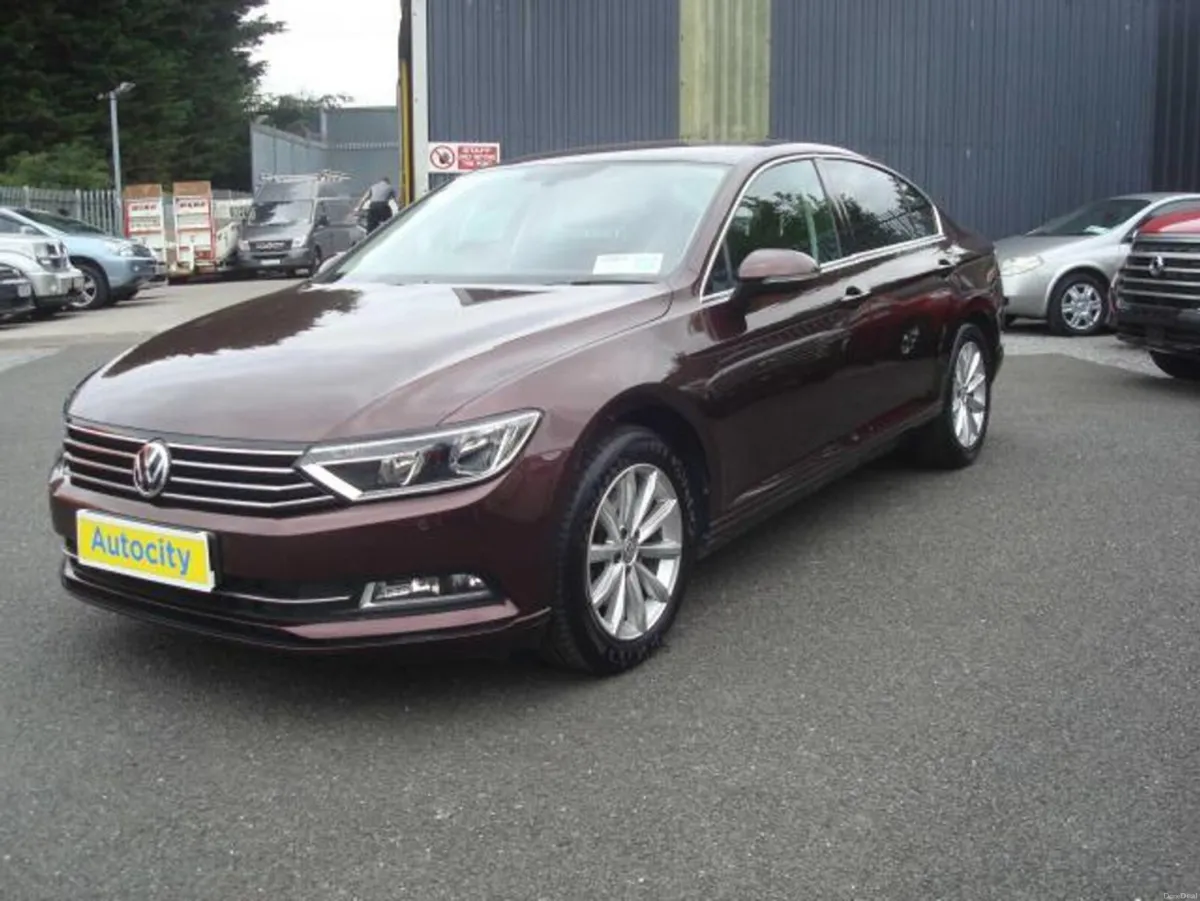 Volkswagen Passat COMFORTLINE Automatic 05/26 - Image 3