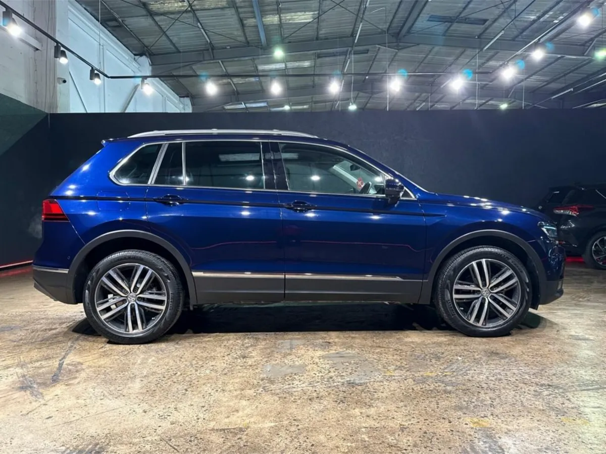 Volkswagen Tiguan 2.0 TDI HIGH LINE 4WD - FULL BLA - Image 3