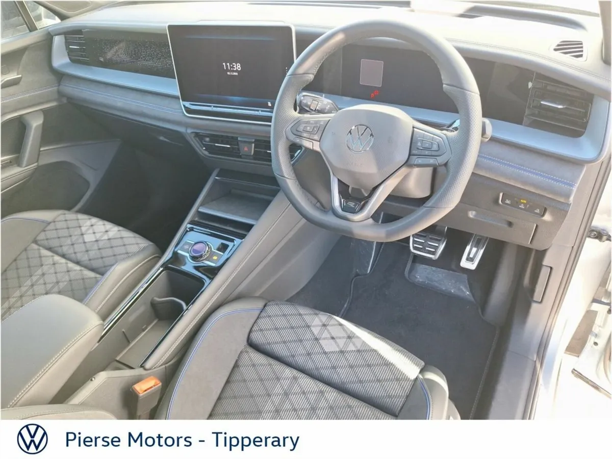 Volkswagen Tayron 1.5 TSI 204BHP R-LINE 75 PHEV DS - Image 2