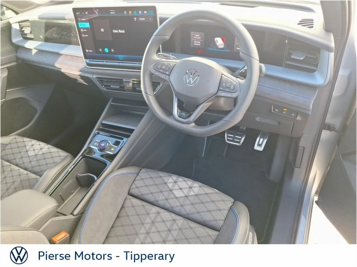 Volkswagen Tayron 1.5 TSI 204BHP R-LINE 75 PHEV DS - Image 2