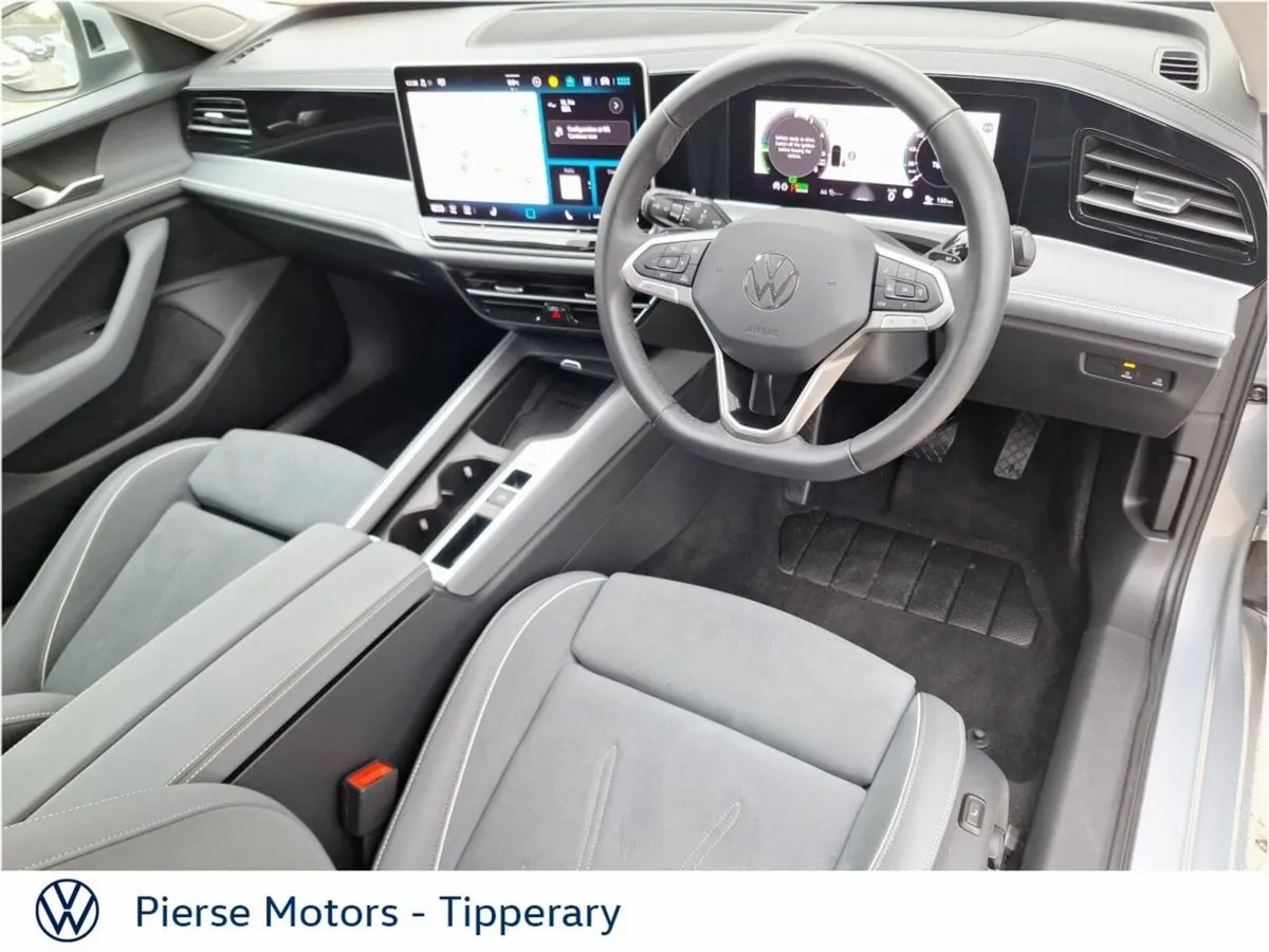 Volkswagen Passat Passat Life Phev S-A  Life  TSi - Image 2